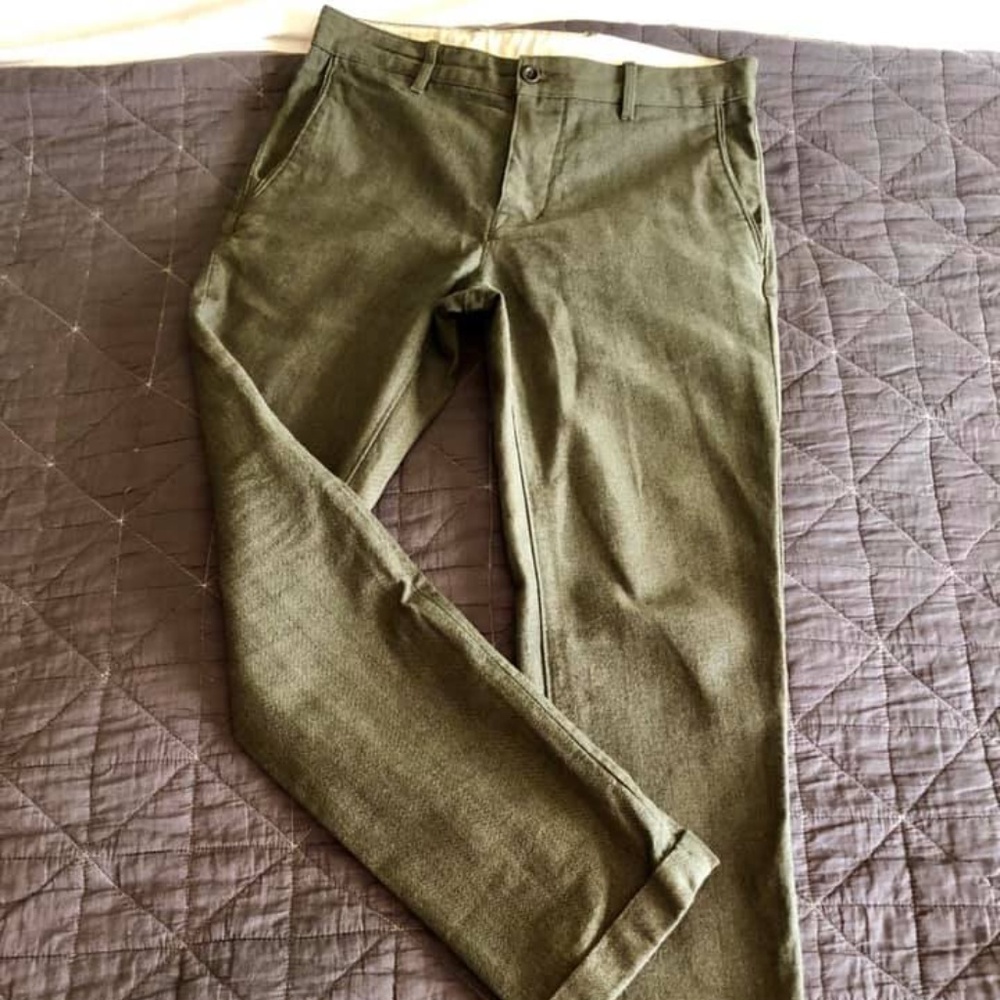 Levi’s Button-snap Olive Green Pants (Men’s 32x32)